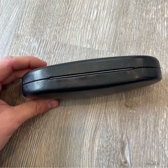 RAY-BAN Black Leather Glasses Case - Picture 4 of 10
